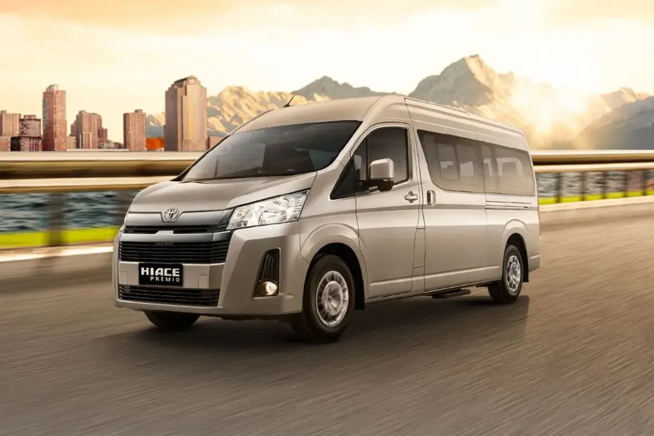 Toyota Hiace Luxury